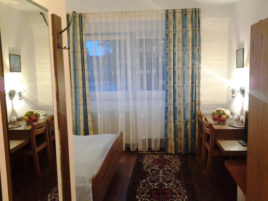 S&L Hotel Neuss Kültér fotó