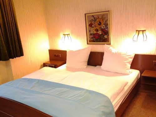 S&L Hotel Neuss Kültér fotó