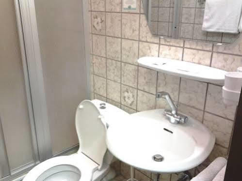 S&L Hotel Neuss Kültér fotó